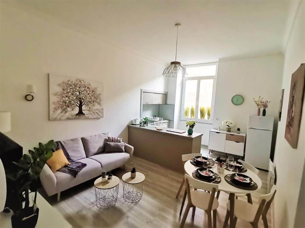 Appartement Catharina ヴィルヌーヴ・シュル・ロット エクステリア 写真